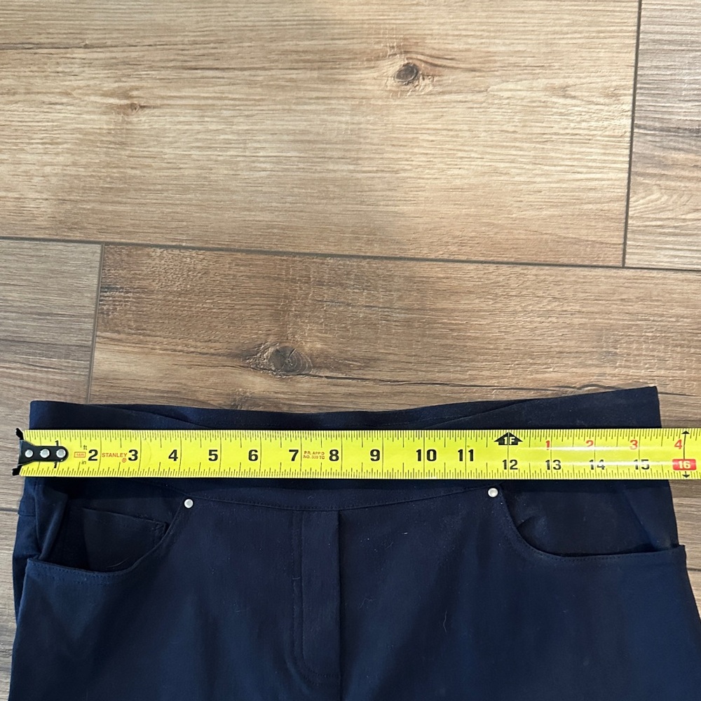 Madison Navy Women's Bermudas - Picture 8 of 10